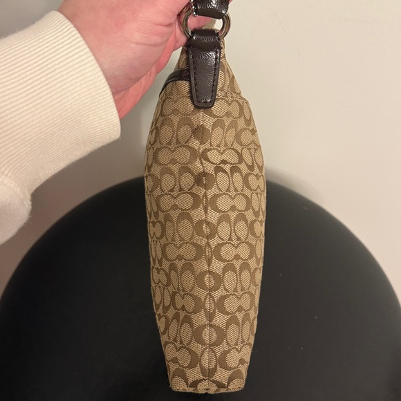 COACH Signature Stripe North/South Swingpack Crossbody Bag - Picture 7 of 13